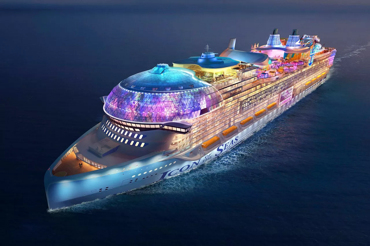 Royal Caribbean Icon of the Seas cruise ship at sea